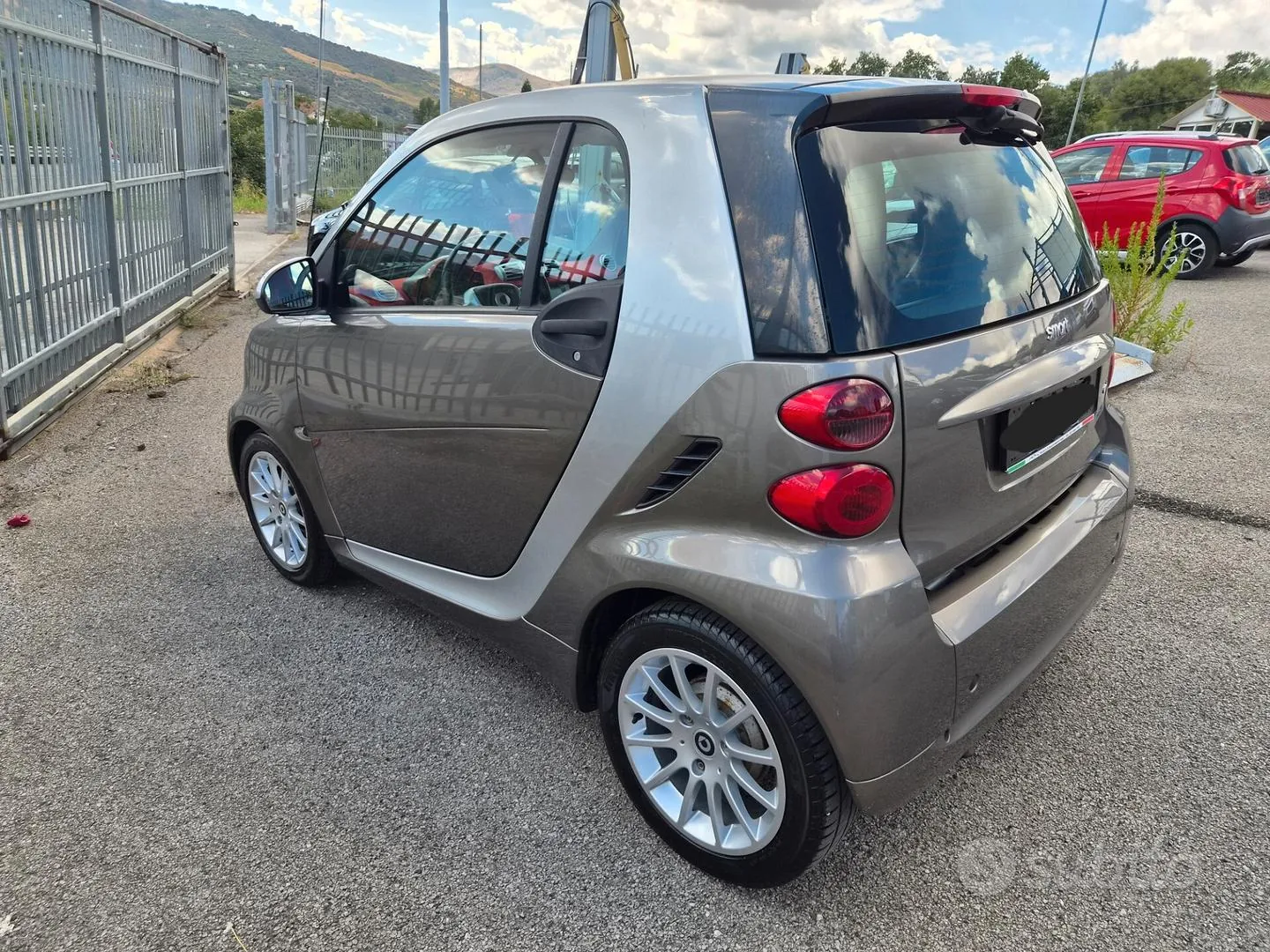 Smart Fortwo 2011 photo 4