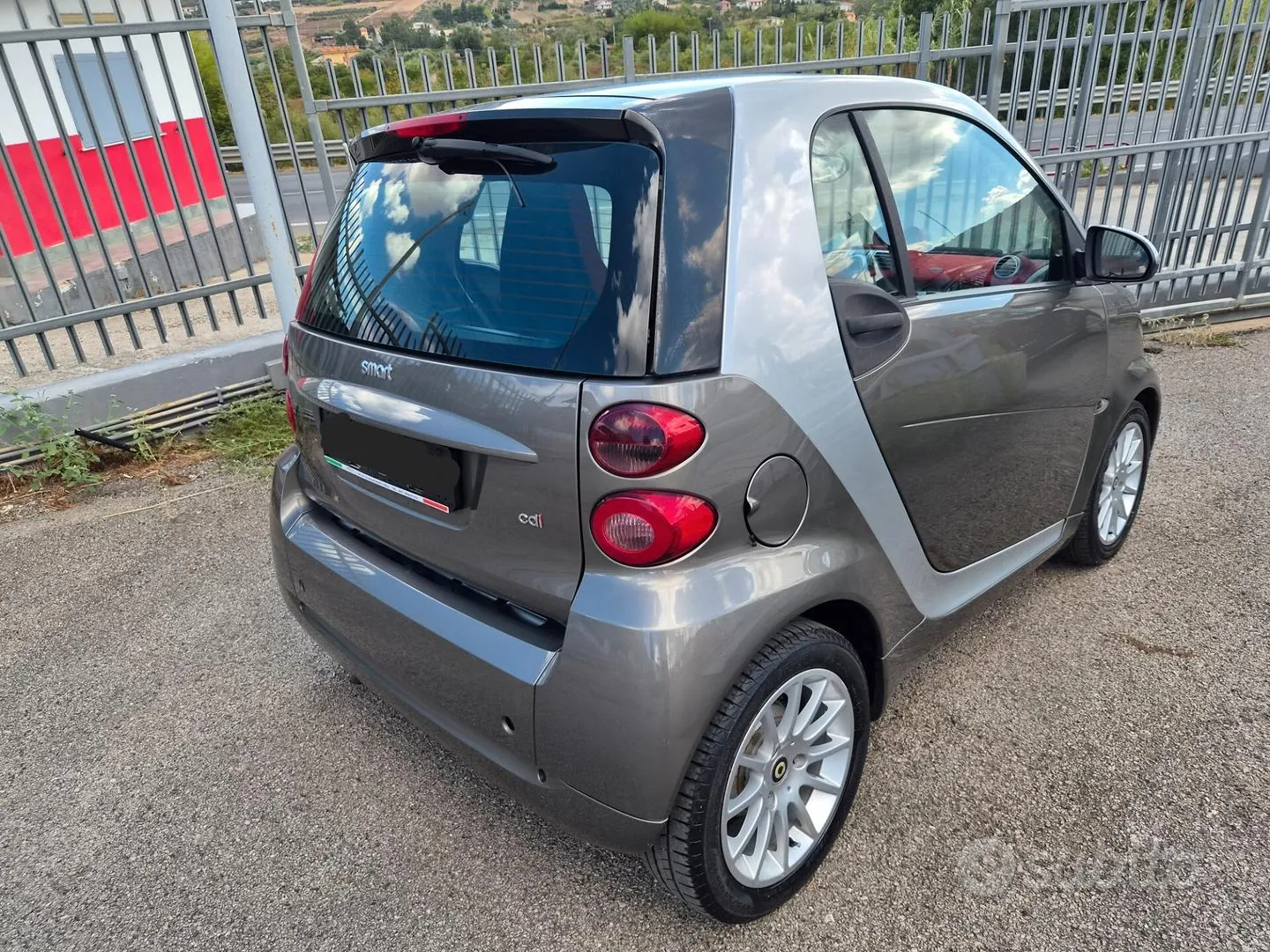 Smart Fortwo 2011 photo 3