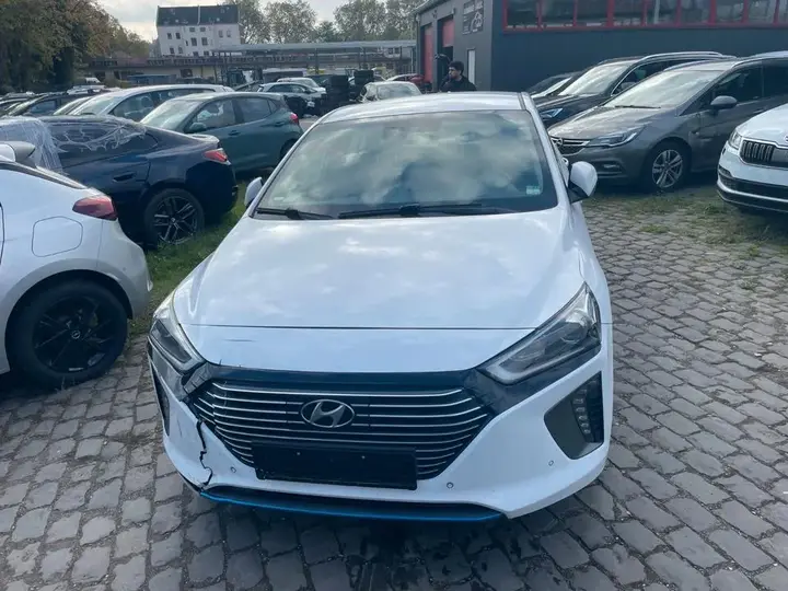 Hyundai Ioniq