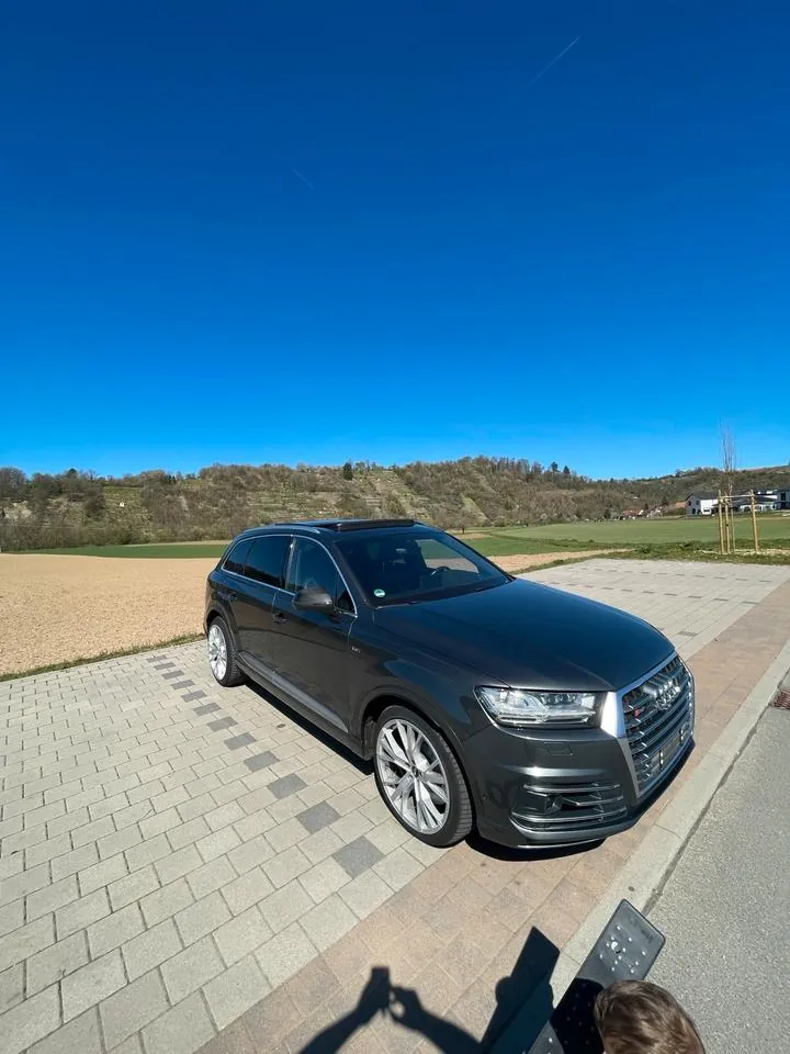 Audi Sq7