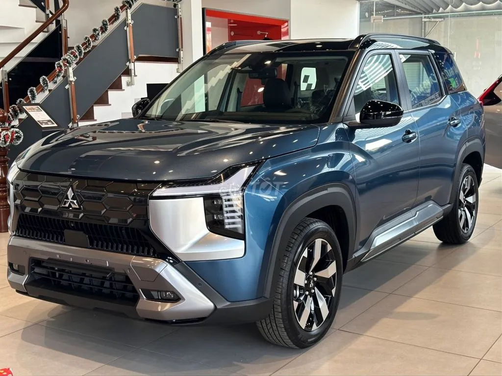 Mitsubishi Destinator