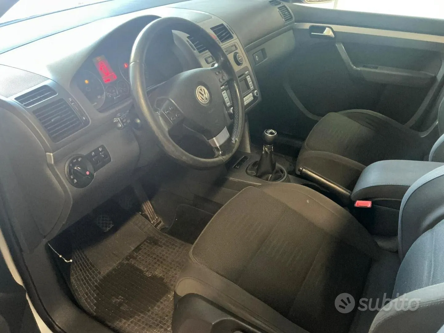 Volkswagen Touran 2007 photo 5