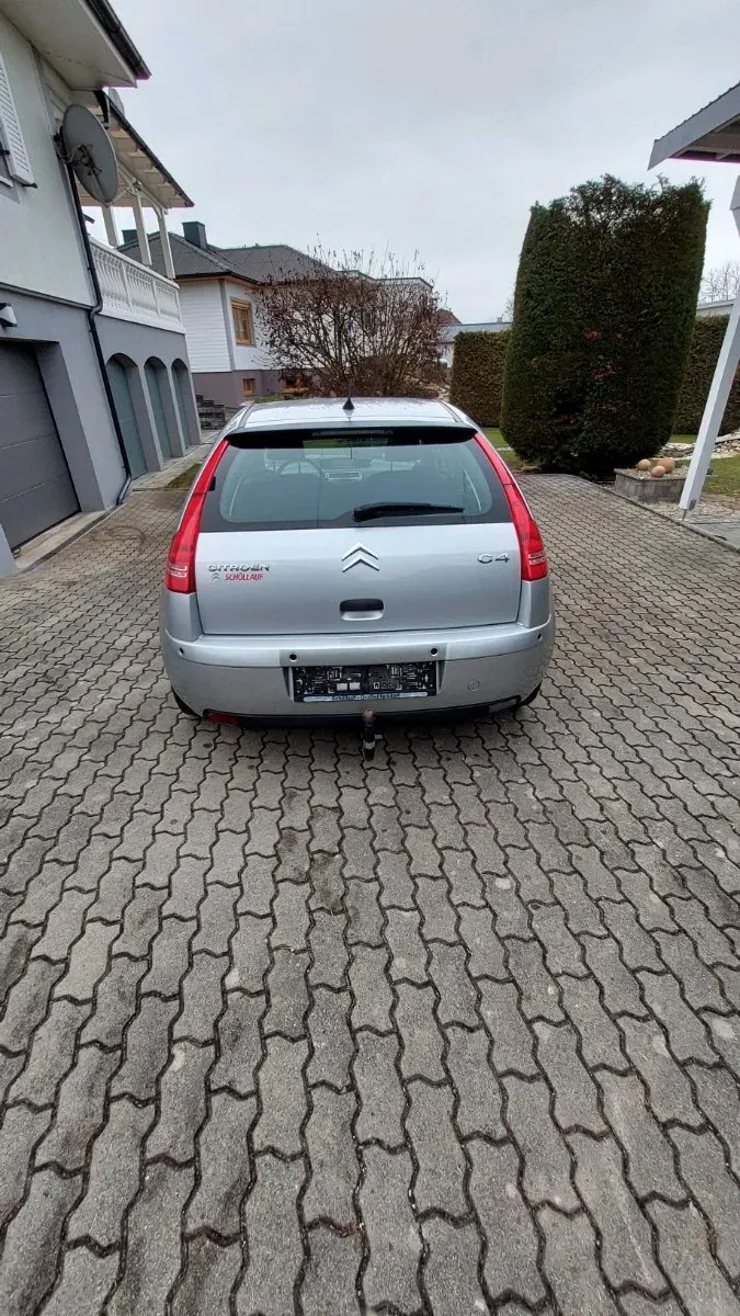Citroen C4 2009 photo 3
