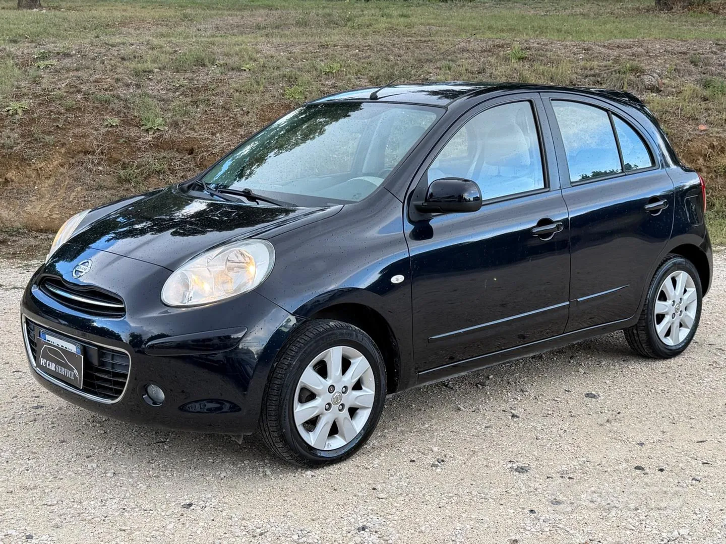 Nissan Micra 2011 photo 3