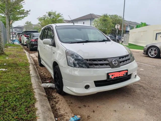 Nissan Grand Livina