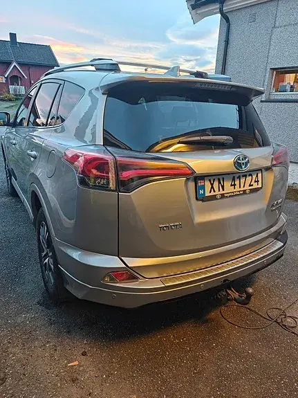 Toyota Rav4 2017 photo 5