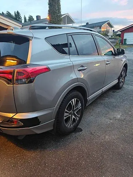 Toyota Rav4 2017 photo 4