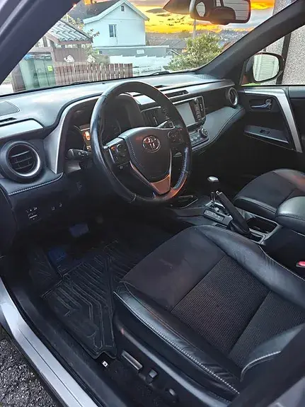 Toyota Rav4 2017 photo 3