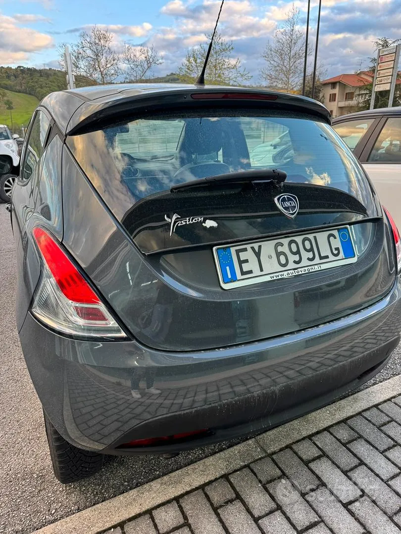 Lancia Ypsilon 2015 photo 4