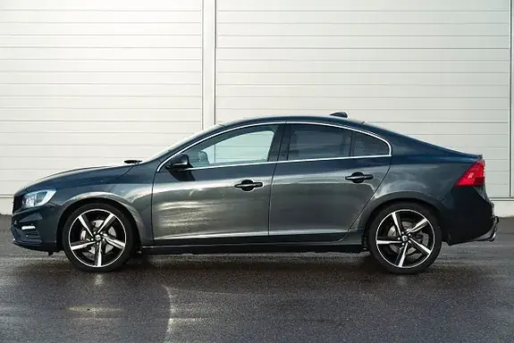 Volvo S60 2015 photo 3