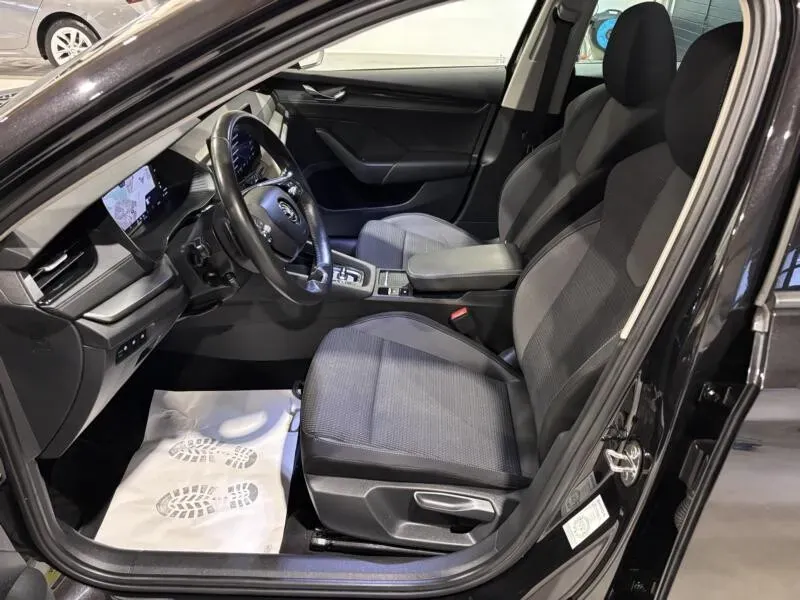 Skoda Octavia 2022 photo 3