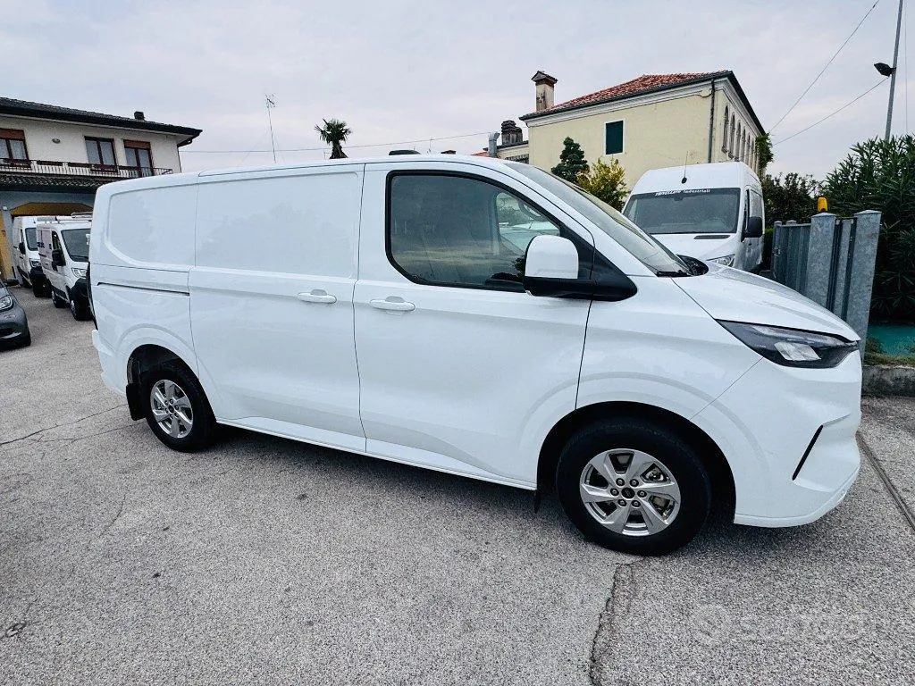 Ford Transit Custom 2025 photo 3
