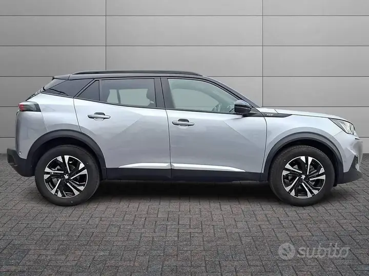 Peugeot 2008 2023 photo 5