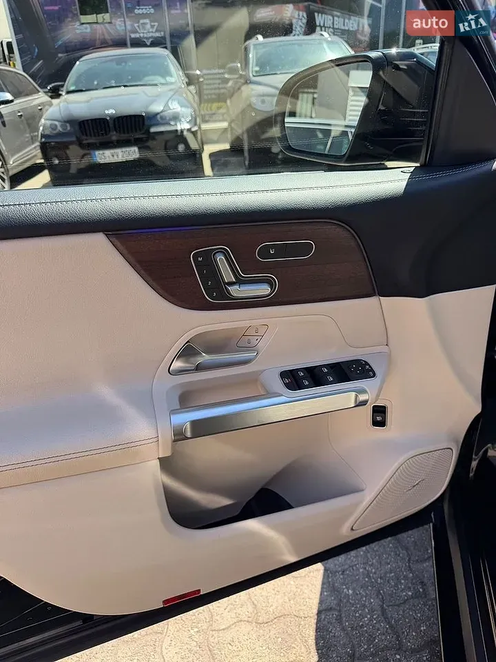 Mercedes-Benz Glb Class 2019 photo 4