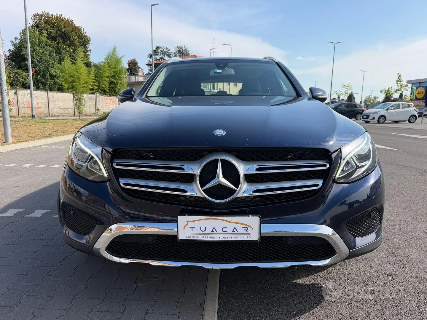 Mercedes-Benz Glc 2016 photo 2