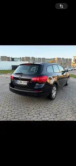 Opel Astra 2011 photo 3