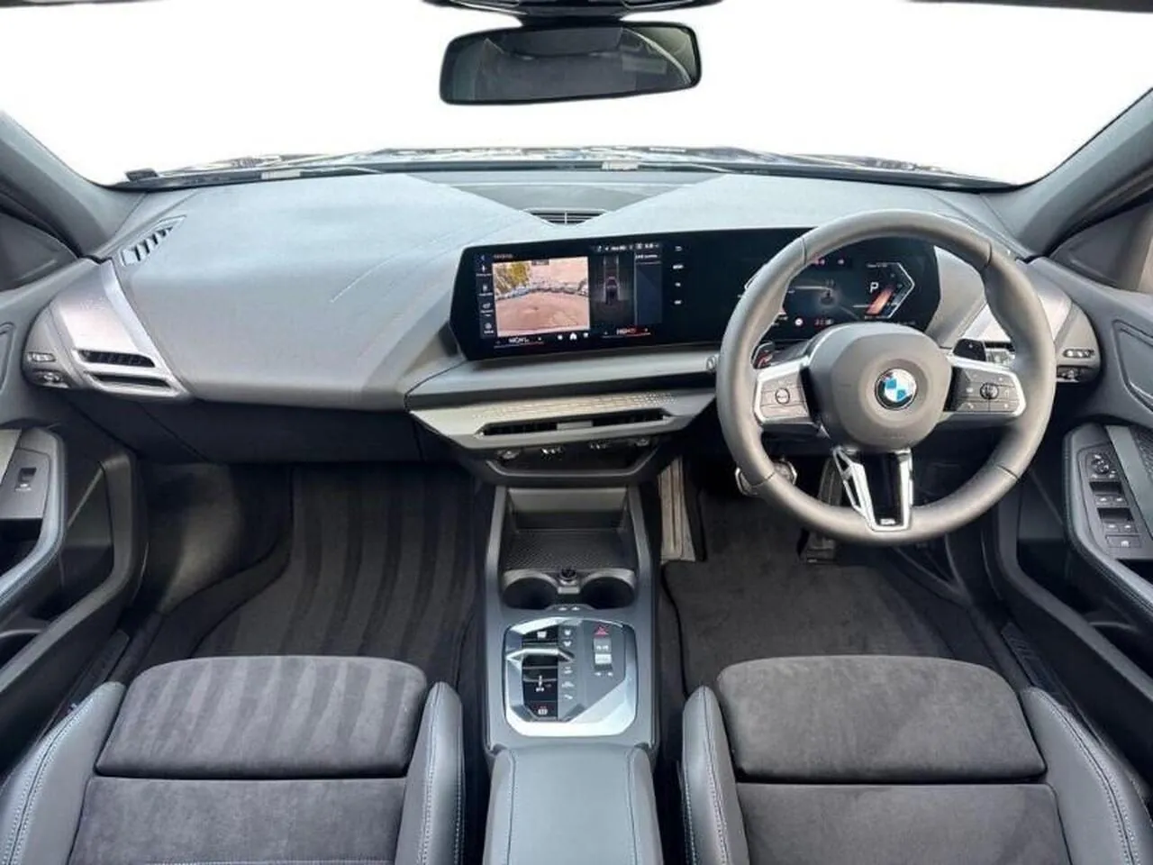 BMW 1 Series 2024 photo 4