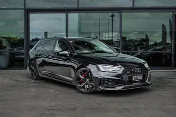 Audi Rs4 2019 photo 2