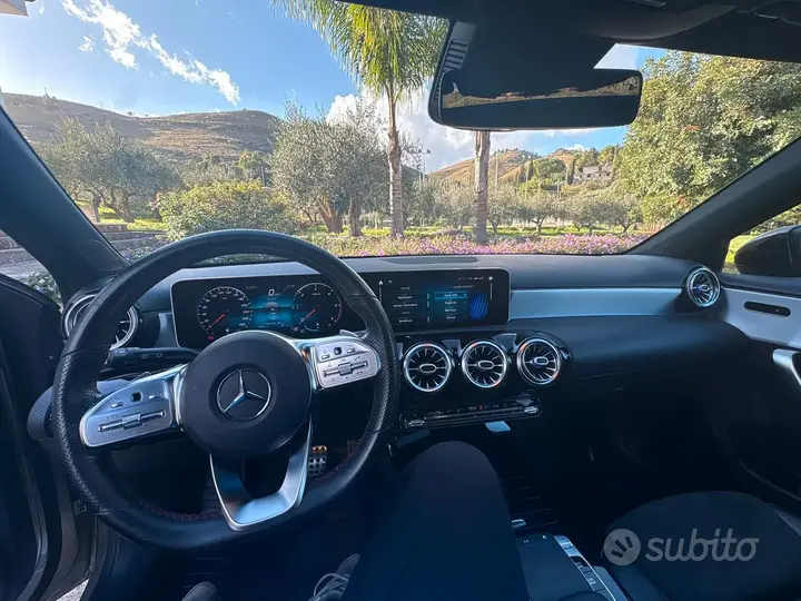 Mercedes-Benz A200D 2020 photo 3