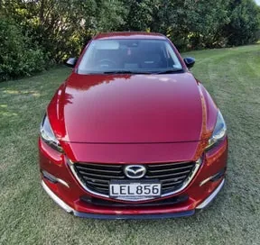 Mazda 3 2018 photo 2