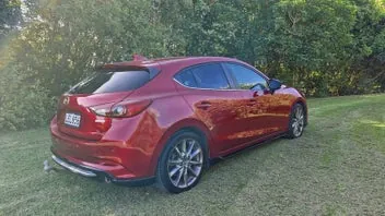 Mazda 3 2018 photo 3