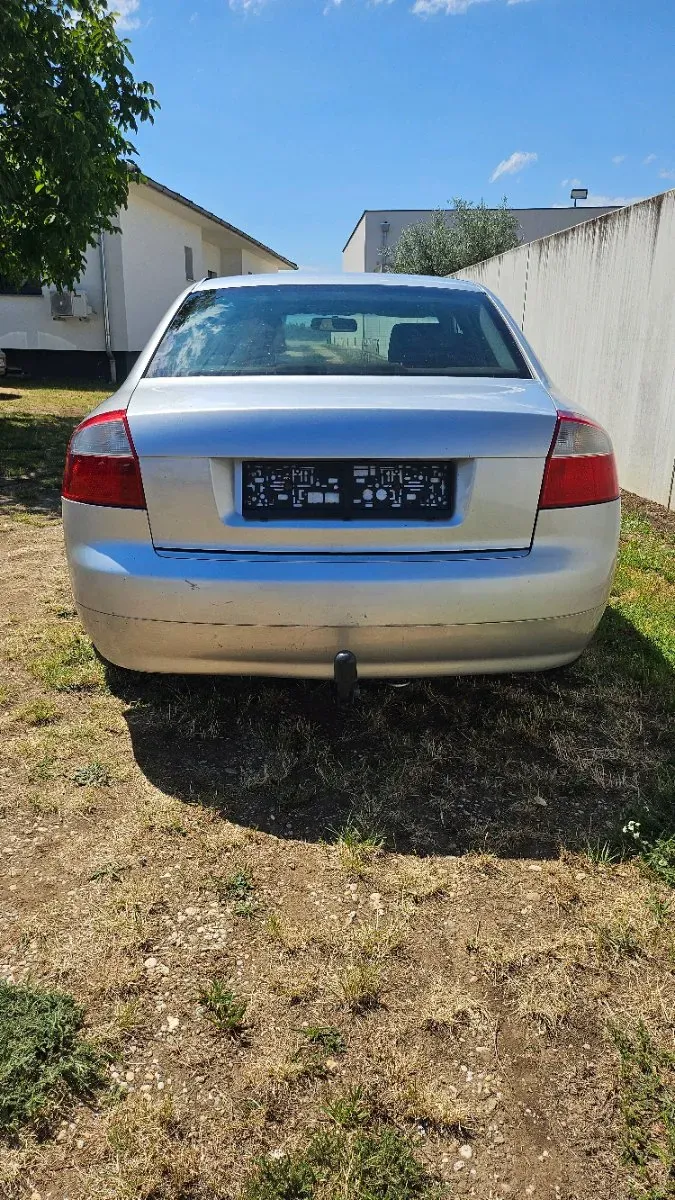 Audi A4 2001 photo 3