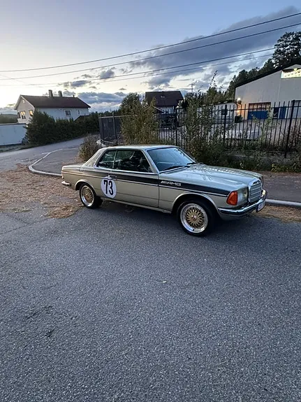 Mercedes-Benz 230