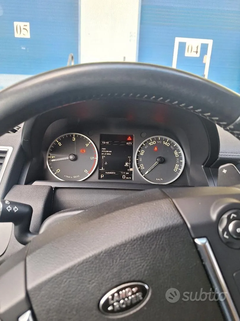 Land Rover Range Rover 2012 photo 2