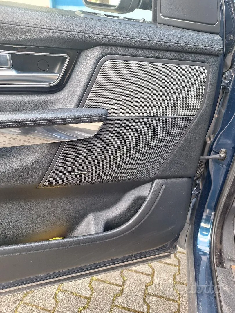 Land Rover Range Rover 2012 photo 4