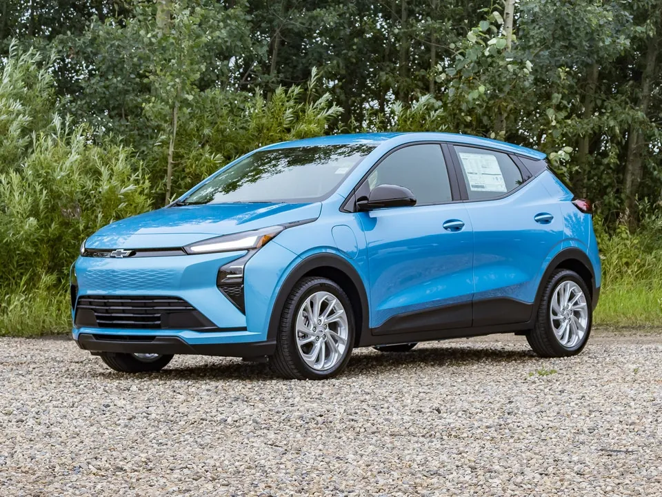 Chevrolet Bolt 2027 photo 3