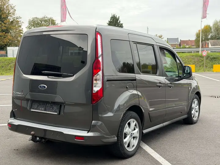 Ford Tourneo Connect 2015 photo 4