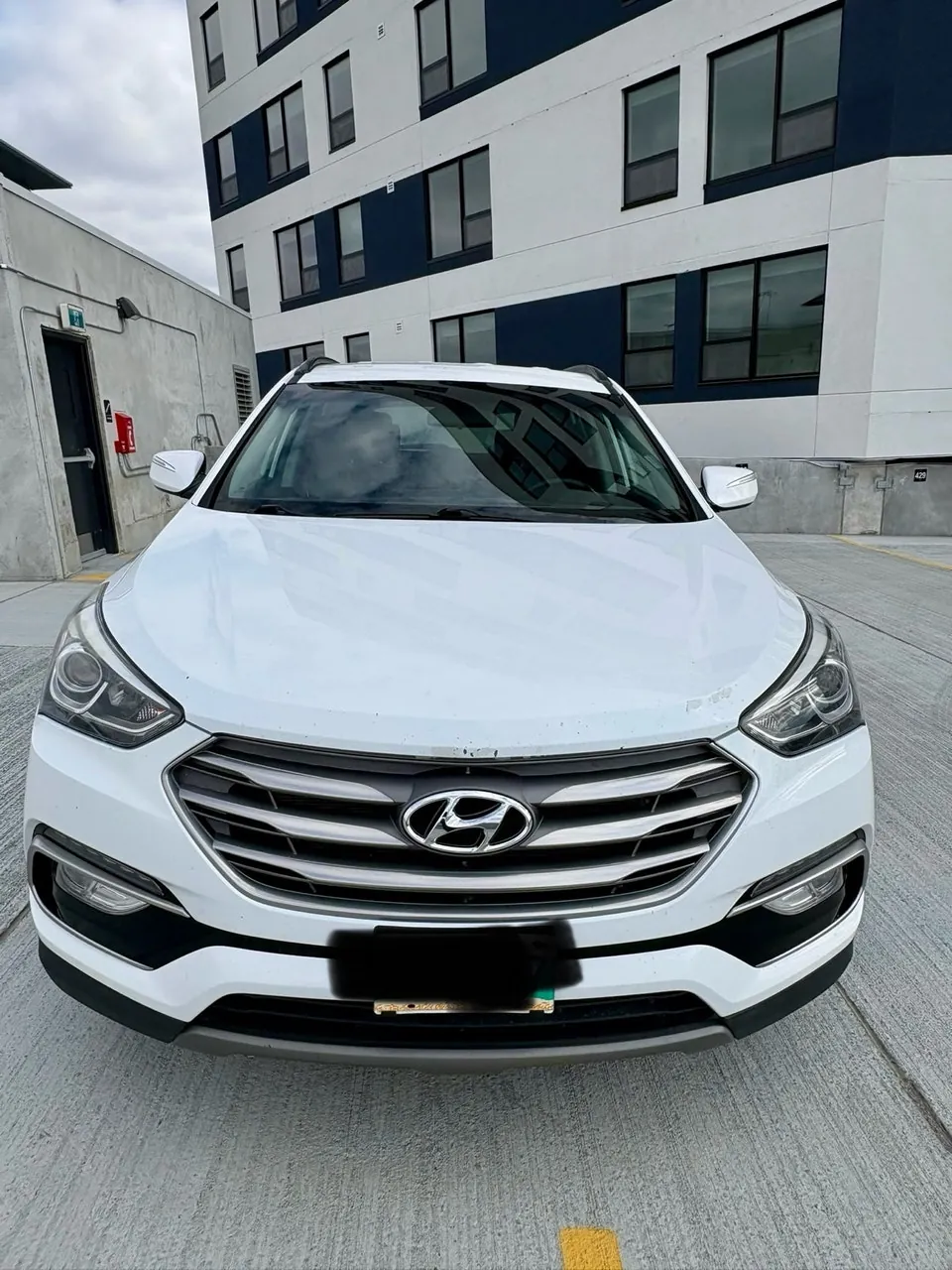 Hyundai Santa Fe 2018 photo 2