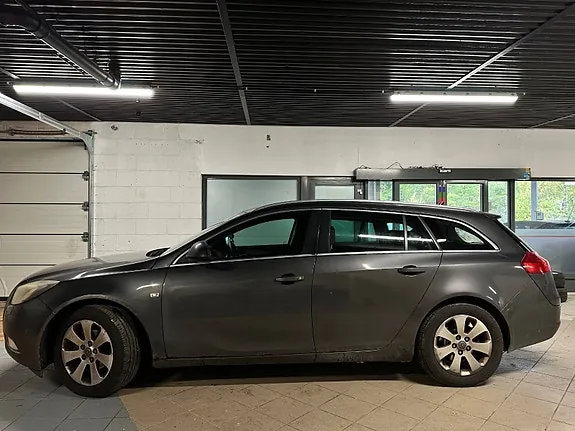Opel Insignia 2010 photo 2