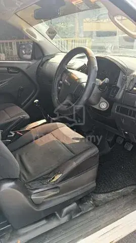 Isuzu D-Max