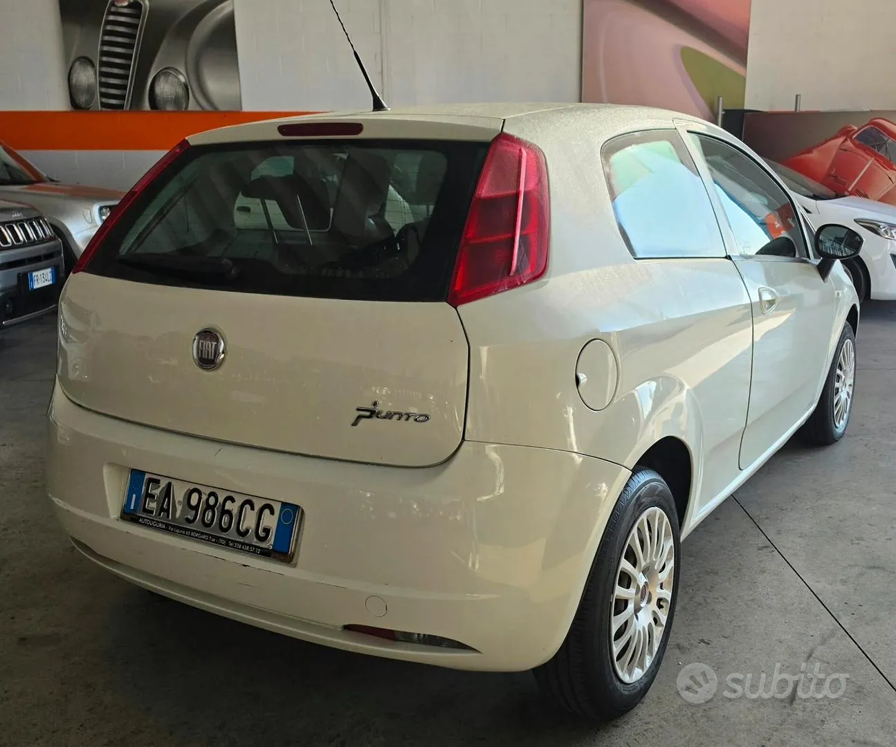 Fiat Grande Punto 2010 photo 4