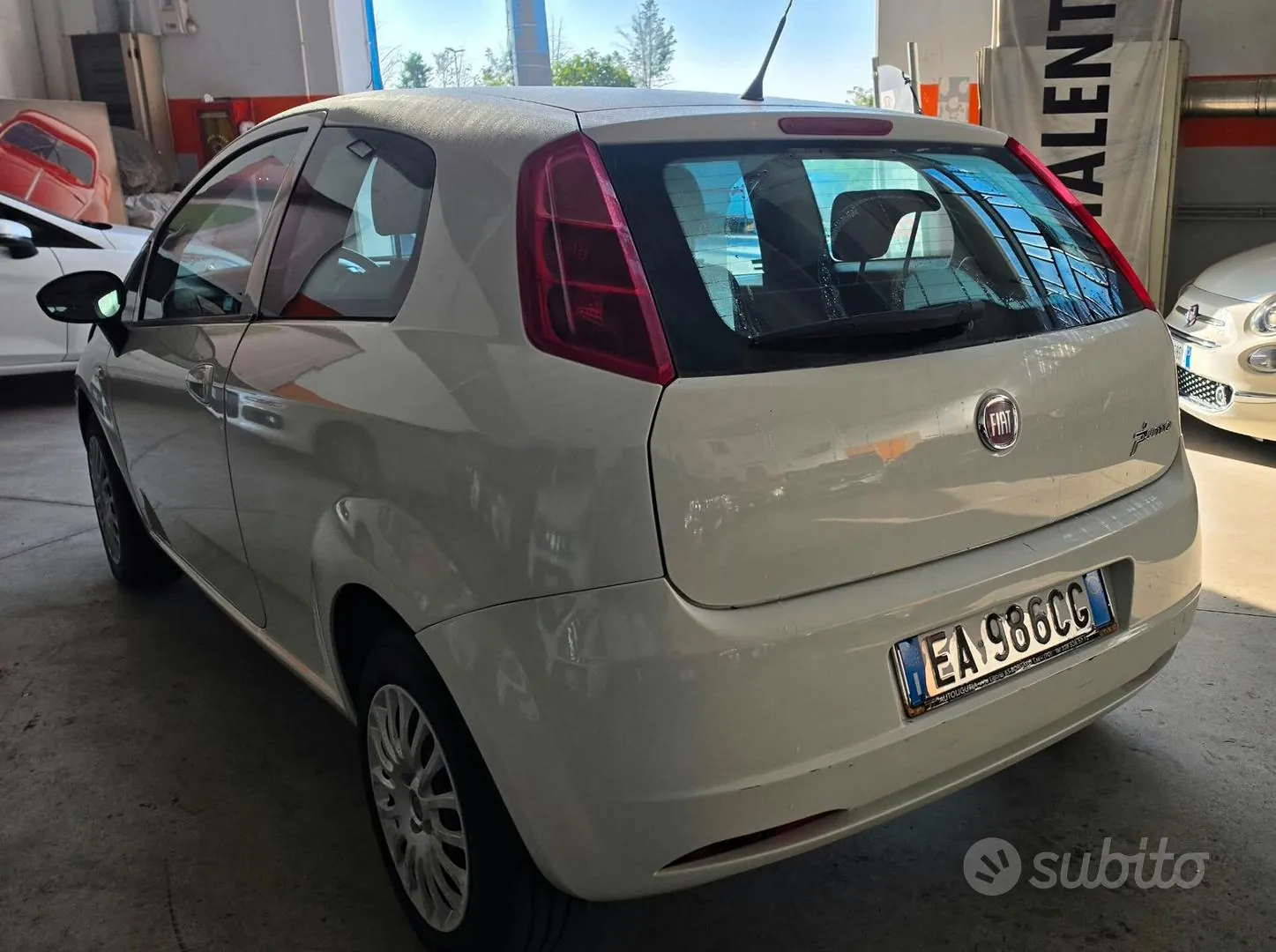Fiat Grande Punto 2010 photo 3