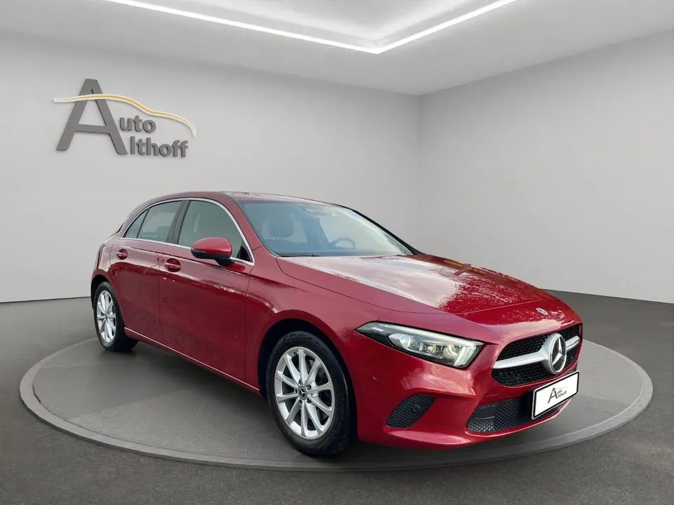 Mercedes-Benz A 220