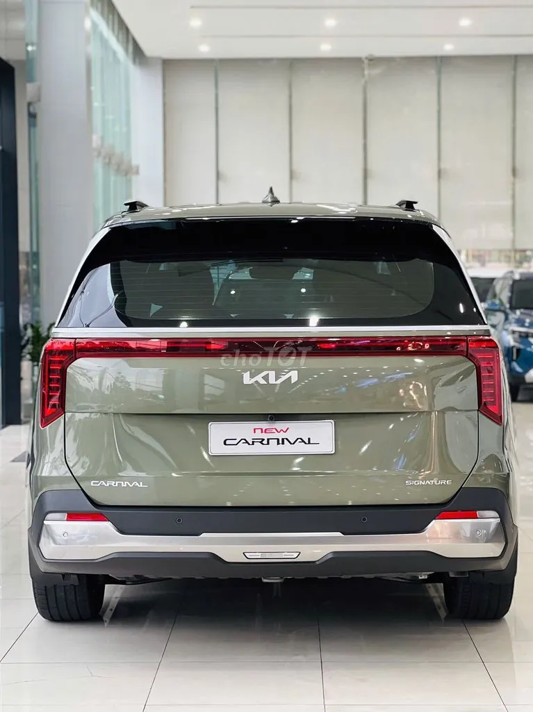Kia Carnival 2025 photo 3