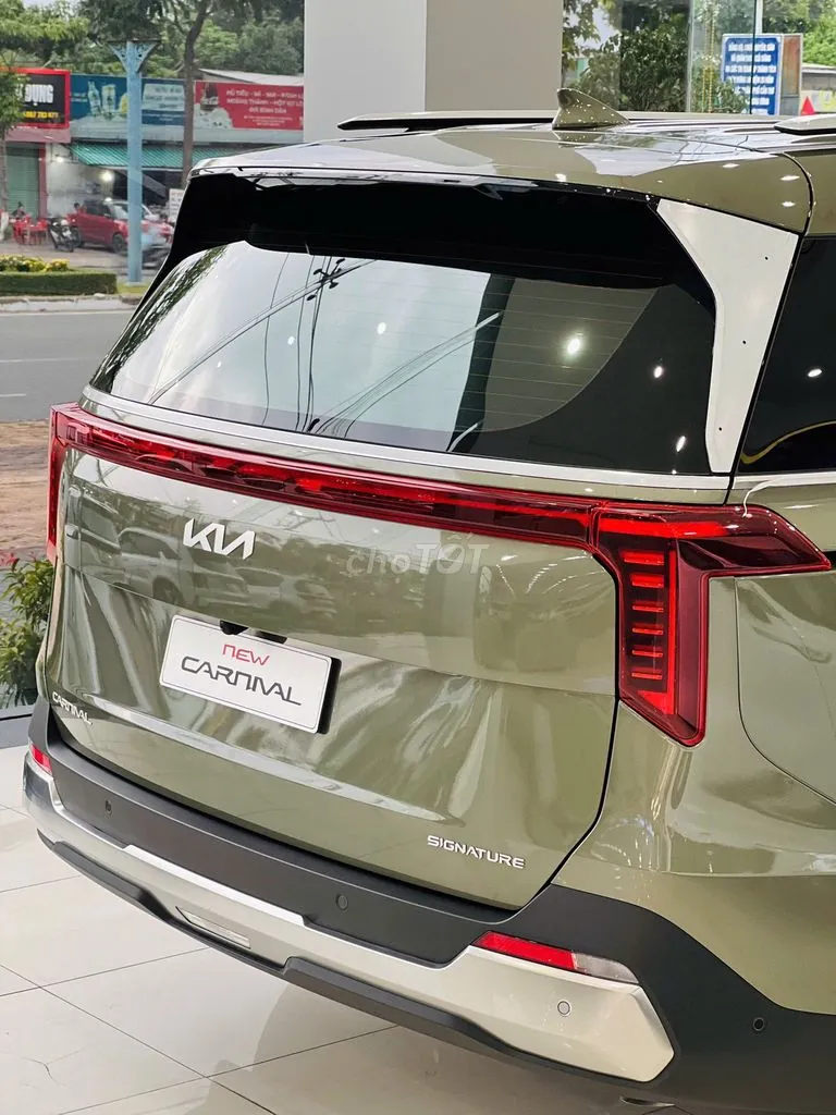 Kia Carnival 2025 photo 4