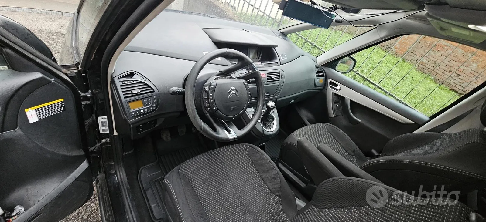 Citroen C4 Picasso 2011 photo 4