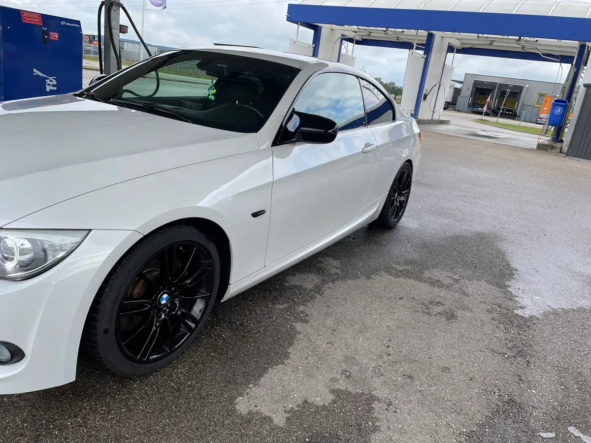 BMW 3Er-Reihe 325I Coupé 2012 photo 3