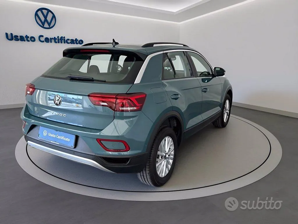 Volkswagen T-Roc 2023 photo 4