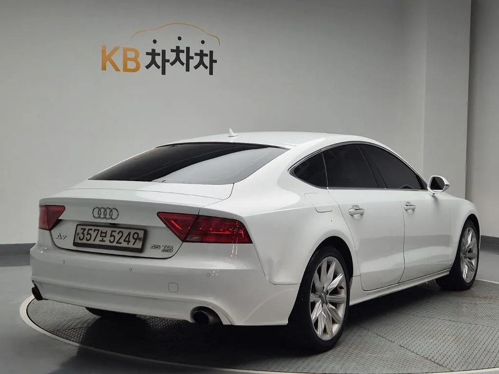 Audi A7 2015 photo 3