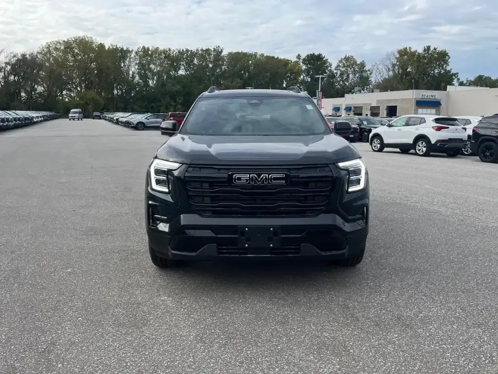 GMC Terrain 2027 photo 2