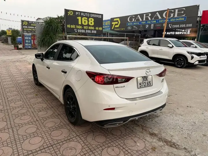 Mazda 3 2018 photo 4