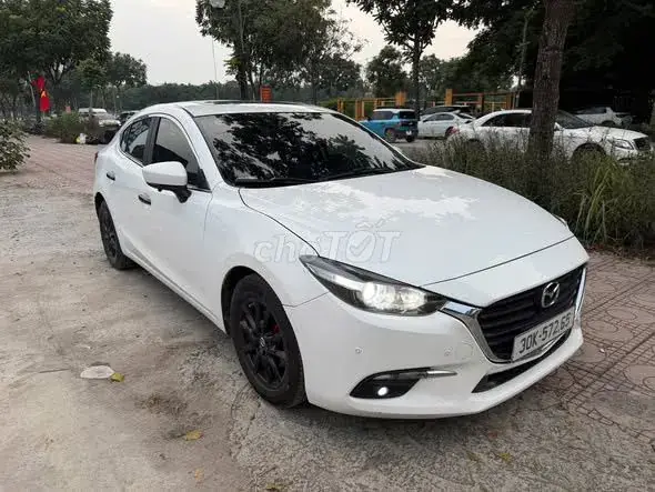 Mazda 3 2018 photo 3
