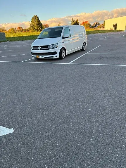 Volkswagen Transporter 2016 photo 2
