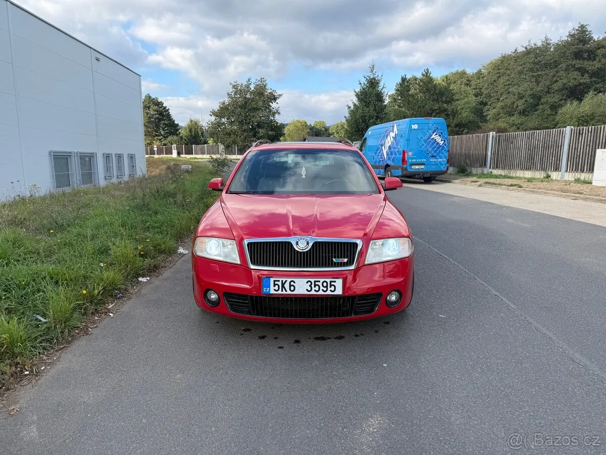 Skoda Octavia Ii photo 2