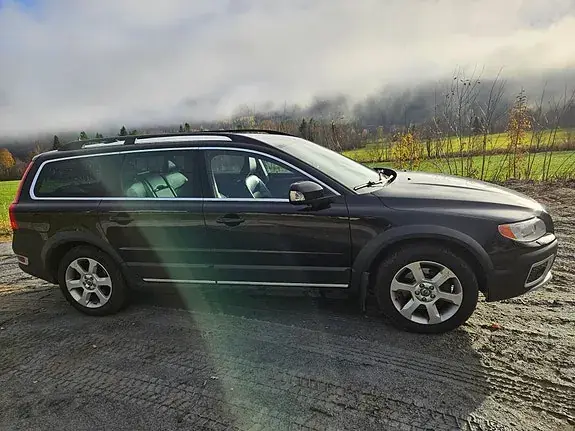 Volvo Xc70 2011 photo 2