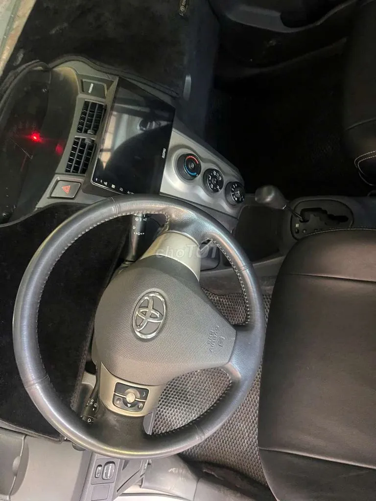 Toyota Yaris 2010 photo 4